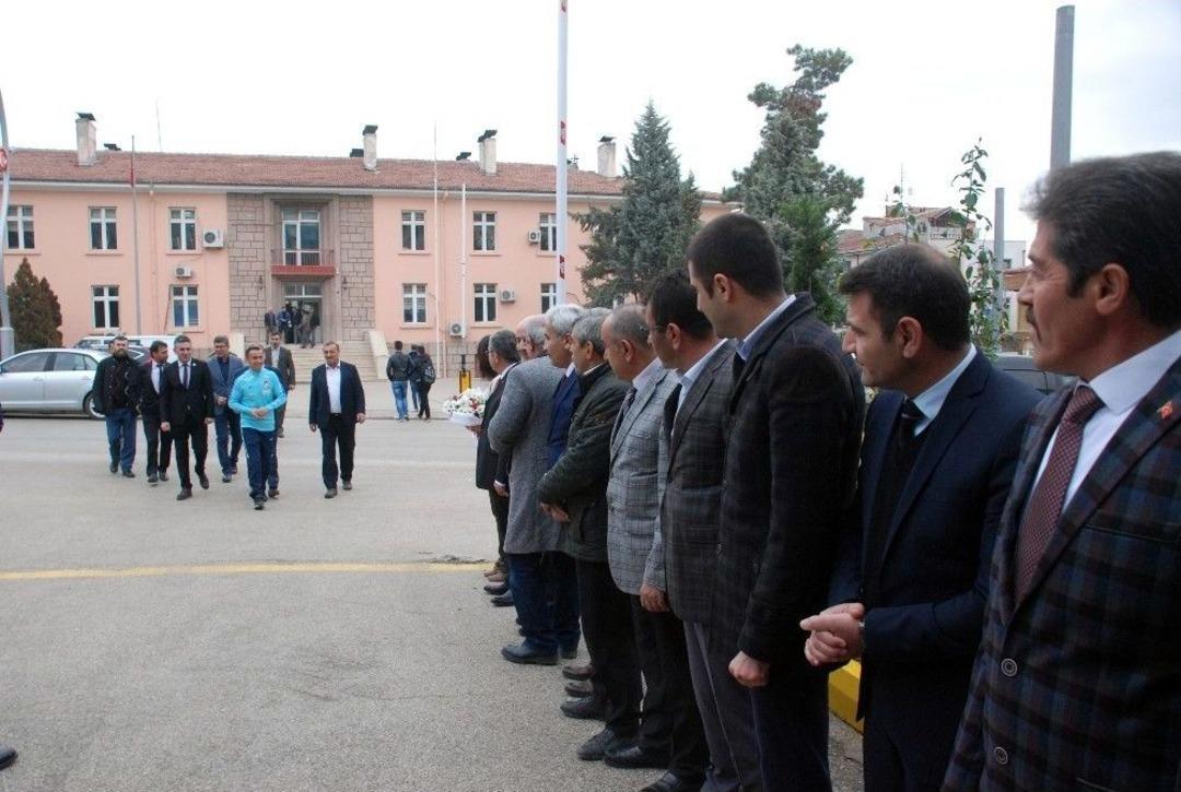 Ampute Milli Takım&rsquo;ın Gazi Kaptanı Osman &Ccedil;akmak, Memleketi Tokat&rsquo;ta