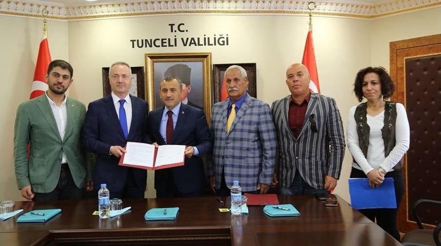 Tunceli&rsquo;ye Modern K&uuml;t&uuml;phane Ve Konferans Salonu
