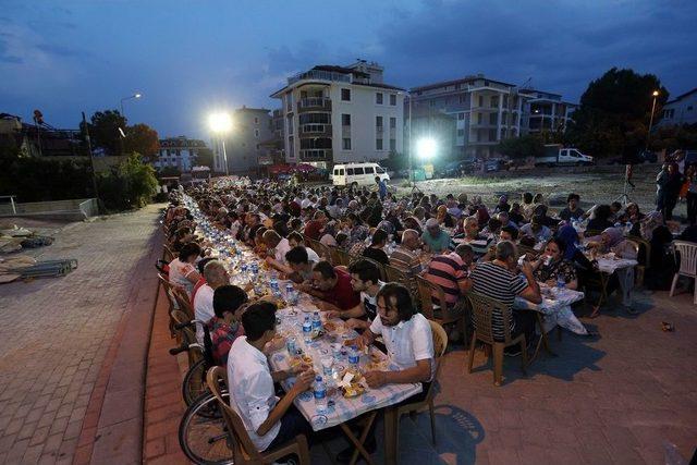 Merkezefendi’de İftar Sofrası Çakmak Mahallesi’nde Kuruldu