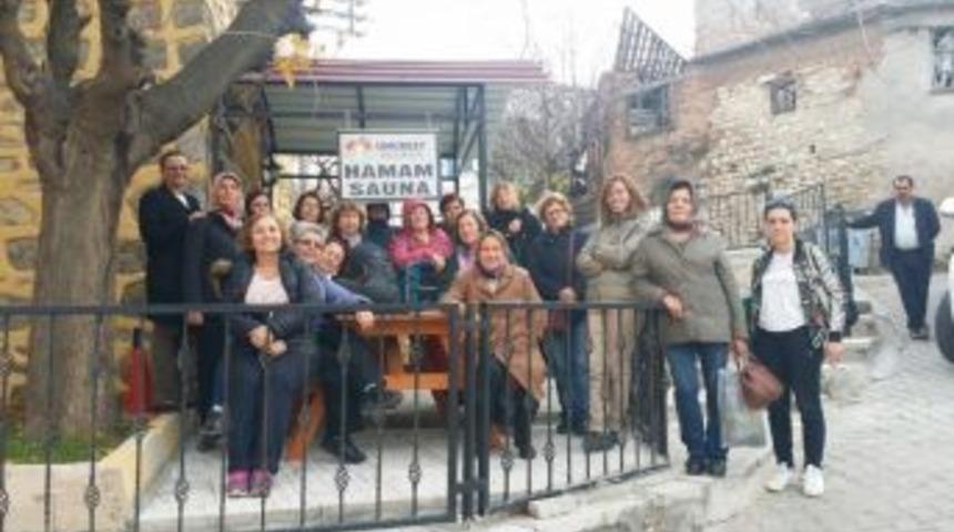 &Ccedil;anakkaleli Kadınlar Umurbey Hamamına Yoğun İlgi G&ouml;steriyor