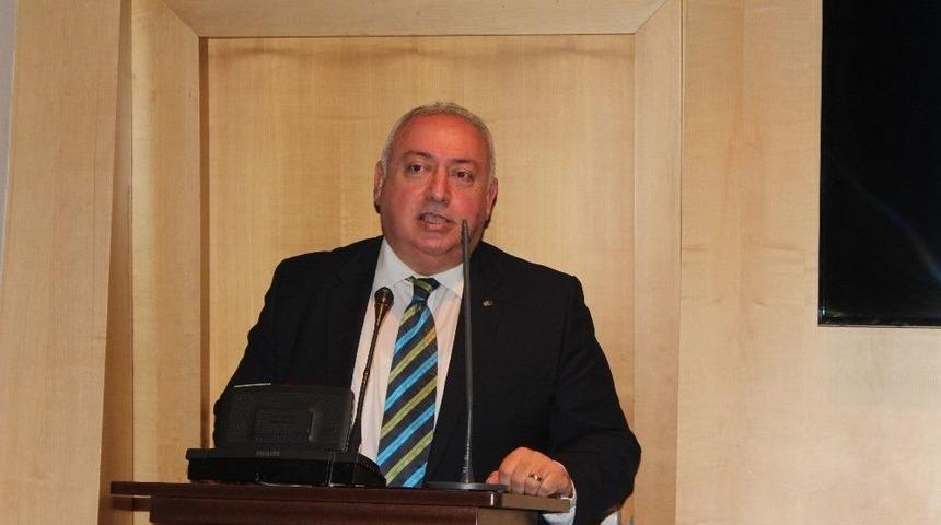 Ege Su &Uuml;r&uuml;nleri Ve Hayvansal Mam&uuml;ller Birliği Başkanı Girit Oldu