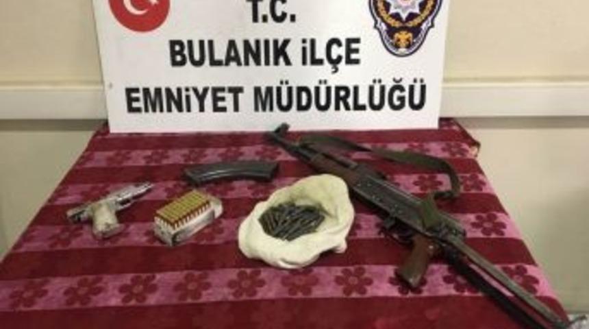 Bir Kişinin &Ouml;ld&uuml;ğ&uuml; Kavgayla İlgili 8 Şahıs G&ouml;zaltına Alındı