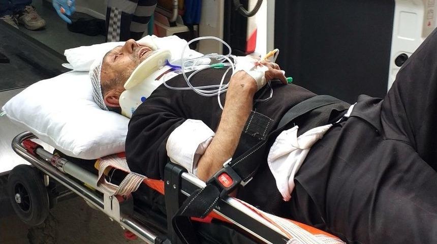 Samsun&rsquo;da Kamyonet Demiryoluna U&ccedil;tu: 2 Yaralı