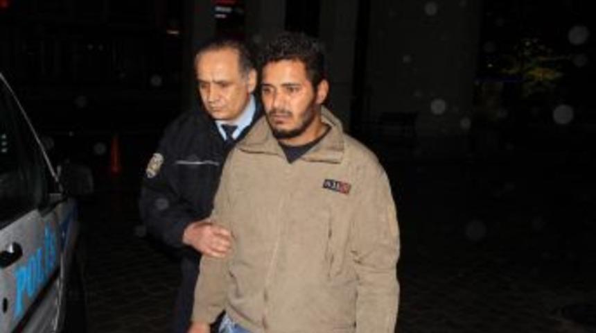 Mendil Satan 12 Yaşındaki Afgan Çocuğun Parasını Gasp Eden Iraklı Tutuklandı