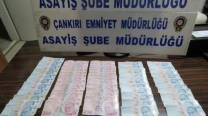 8 Bin 500 Lira &Ccedil;alan Zanlı Yakalandı