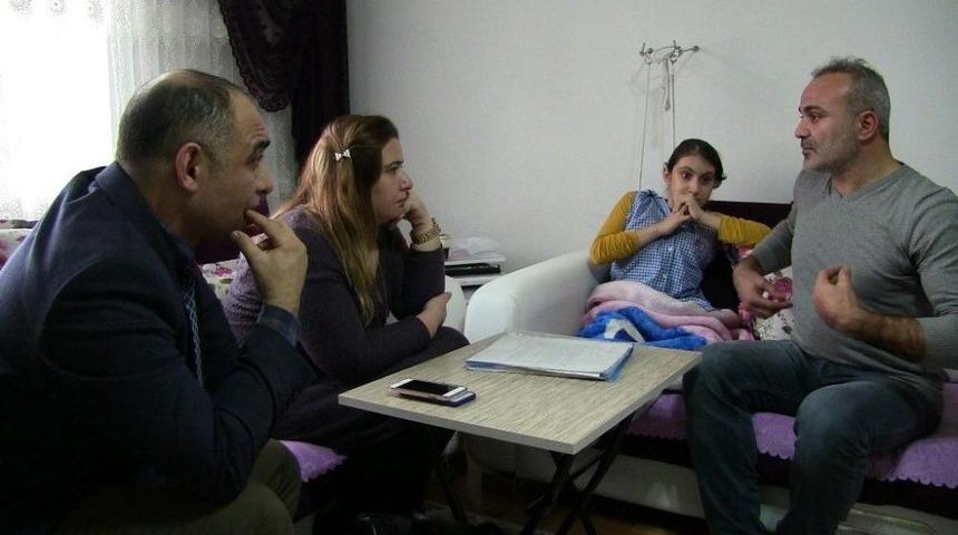 İpe Bağlı Yaşayan Engelli Gen&ccedil; Kız 13&rsquo;&uuml;nc&uuml; Ameliyatını Olacak