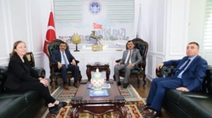 Battalgazi Belediyesi &Ccedil;evreye Ve Yeşile &Ouml;nem Veriyor