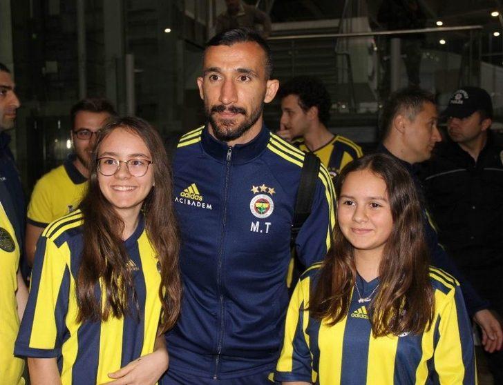 Fenerbahçe’ye Sivas’ta Coşkulu Karşılama G1
