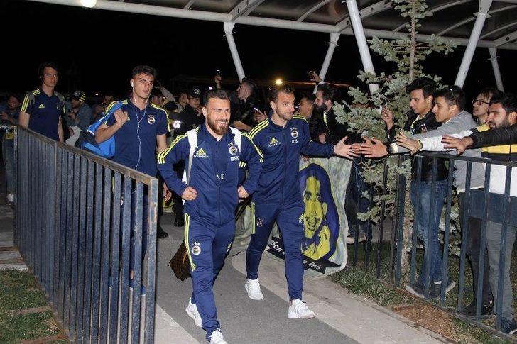 Fenerbahçe’ye Sivas’ta Coşkulu Karşılama G2