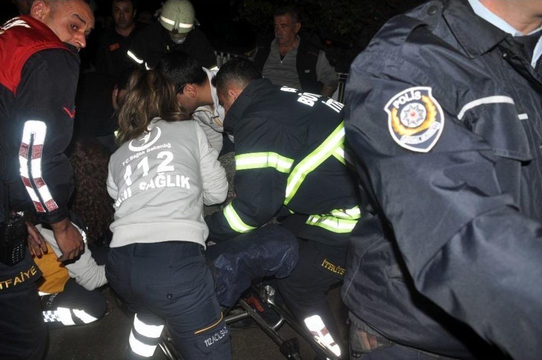 Yaşlı Kadını &Ouml;l&uuml;mden Komşuları Kurtardı