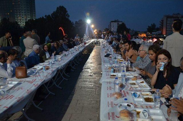 Bakan Sarıeroğlu Türk Kızılayı’nın 8. Geleneksel İftarına Katıldı