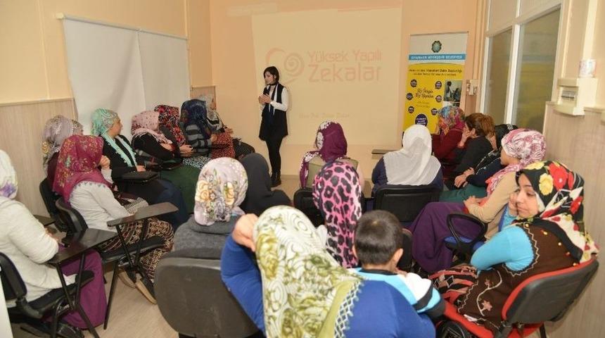 B&uuml;y&uuml;kşehir&rsquo;den Kadınlara &ldquo;konuş Benimle Anne&rdquo; Eğitimi