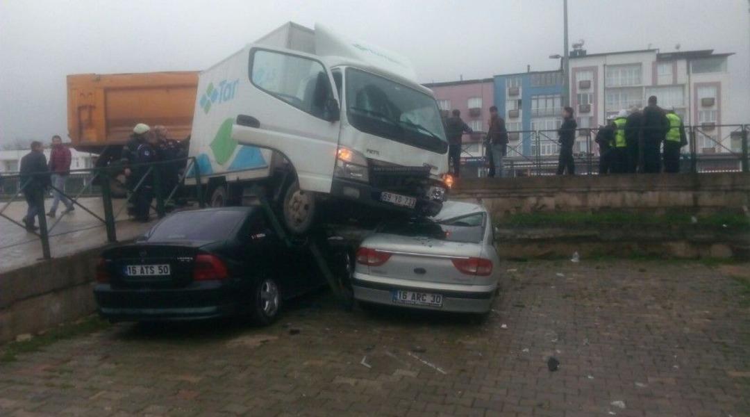 (&ouml;zel Haber) Bursa&rsquo;da Kazada Can Pazarı...