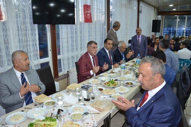 Mhp’den İftar Programı