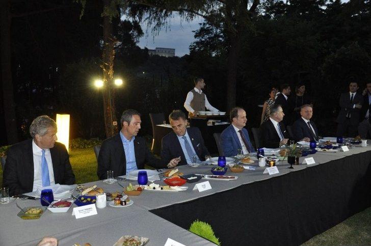 3 Büyüklerin Başkanları İftarda Buluştu G2