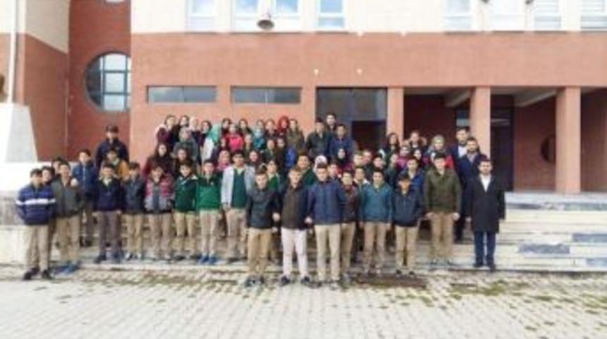 &Ouml;ğrenciler Geleceği Kodluyor