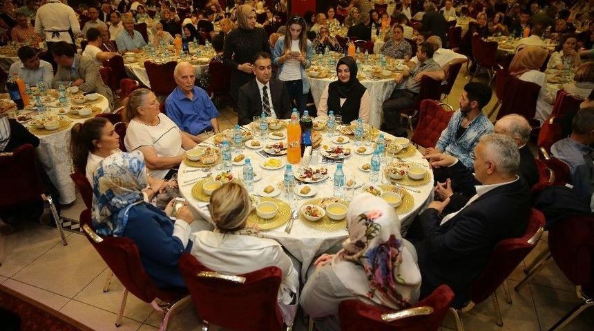 Şehit Aileleri Ve Gaziler İftar Yemeğinde Buluştu