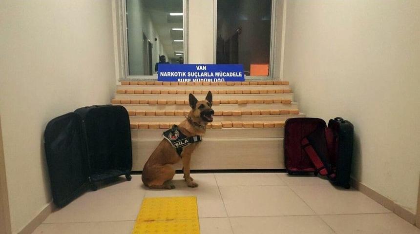 Van&rsquo;da 51 Kilo 260 Gram Eroin Ele Ge&ccedil;irildi