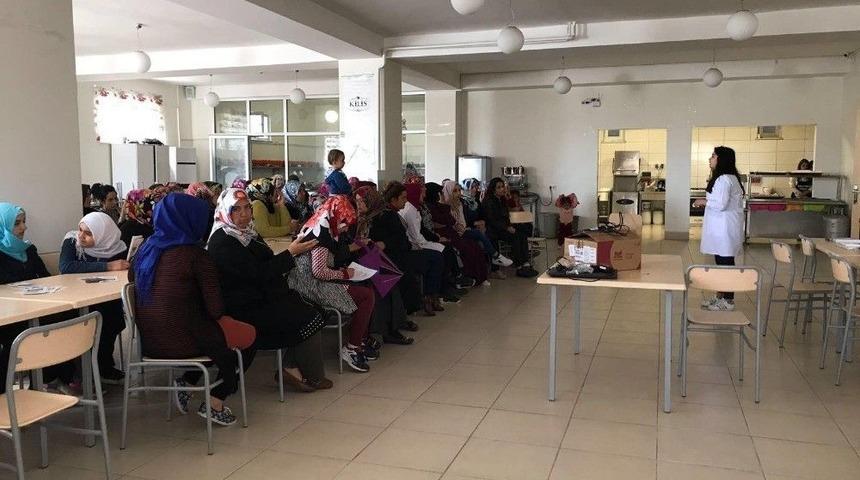 Kansere Karşı Bilgilendirme S&uuml;r&uuml;yor