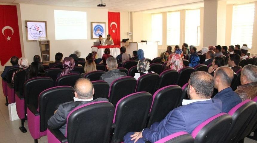 Gıda Güvenliği Ve Besin Zehirlenmesi Eğitimi Verildi