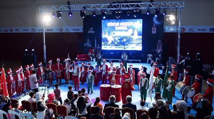 Beyoğlu&rsquo;nda &Ccedil;ocuklara &Ouml;zel Kandil Programı