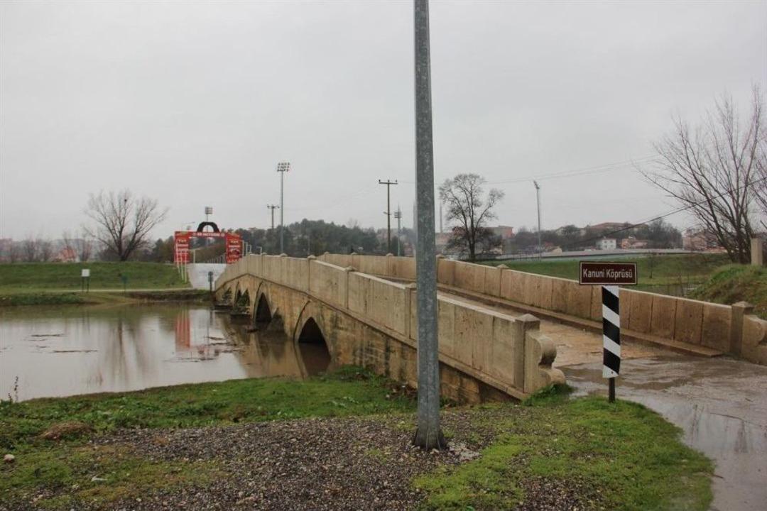 Tunca Nehri&rsquo;nin Debisi Arttı