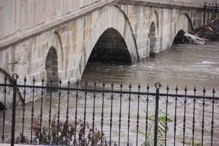 Tunca Nehri’nin Debisi Arttı G5