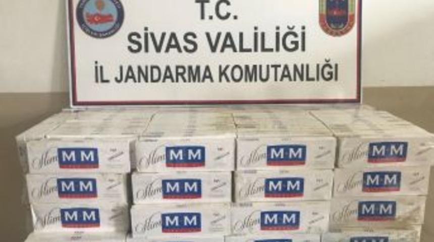 Yolcu Otob&uuml;s&uuml;nde Ka&ccedil;ak Sigara Ele Ge&ccedil;irildi