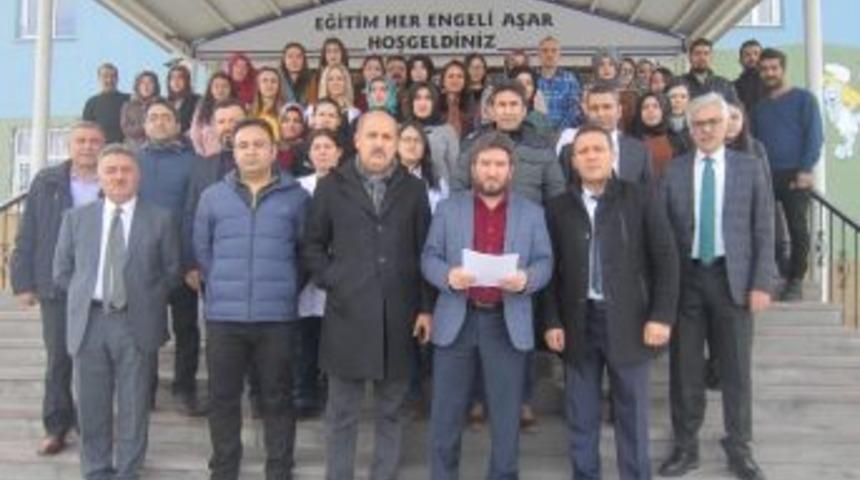 Eğitim Bir Sen 2 Nolu Şube Başkanı Karataş: &ldquo;bilginin G&uuml;c&uuml;n&uuml; Cehaletin C&uuml;rm&uuml;ne Teslim Etmemeliyiz&rdquo;