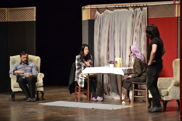 Madde Bağımlılığının Zararları Tiyatro Oyunuyla Anlattı 1