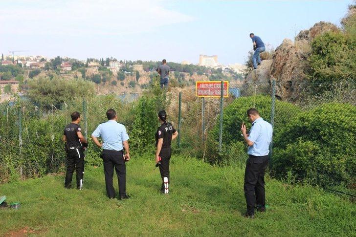 ‘oğluma İyi Bakın’ Deyip 35 Metreden Atladı G5