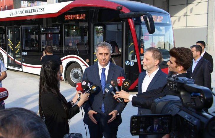 Dünya’da İlk Elazığ’da, Hem 18 Metre, Hem De Elektrikli, Bataryalı G1