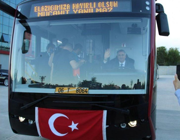 Dünya’da İlk Elazığ’da, Hem 18 Metre, Hem De Elektrikli, Bataryalı G4