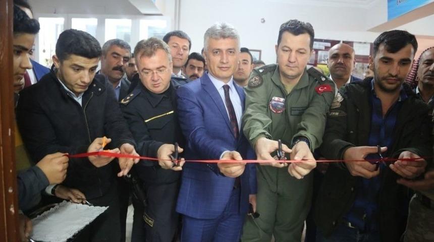 Cizre&rsquo;de Şehit G&uuml;venlik Korucusu D&uuml;ndar Page K&uuml;t&uuml;phanesi T&ouml;renle A&ccedil;ıldı