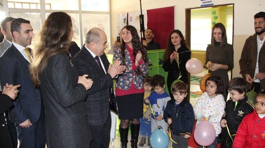 &Uuml;niversite &Ouml;ğrencileri Ana Sınışı Kazandırdı