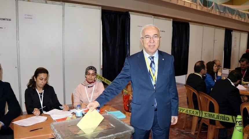 Kto &Uuml;yeleri Başkanını Se&ccedil;iyor