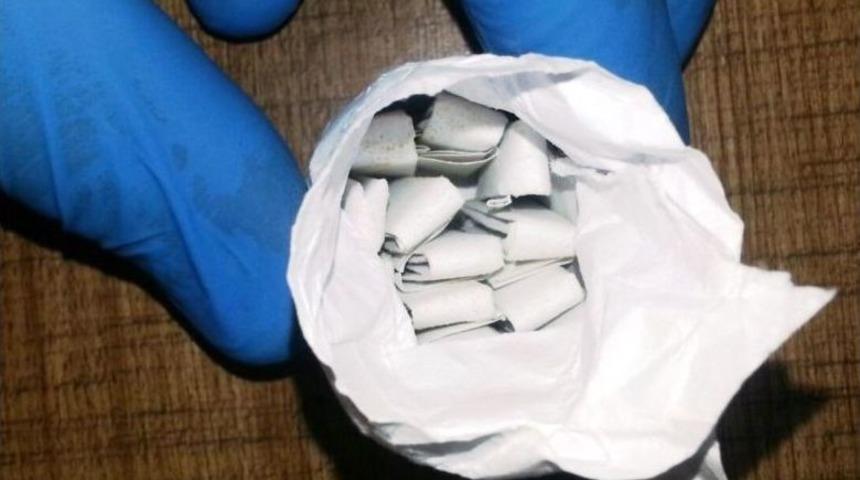 Uyuşturucuları Ayakkabılarına Saklamışlar