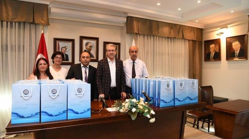 Ege&rsquo;den, İhtiya&ccedil; Sahibi &Ouml;ğrencilere Bayramlık