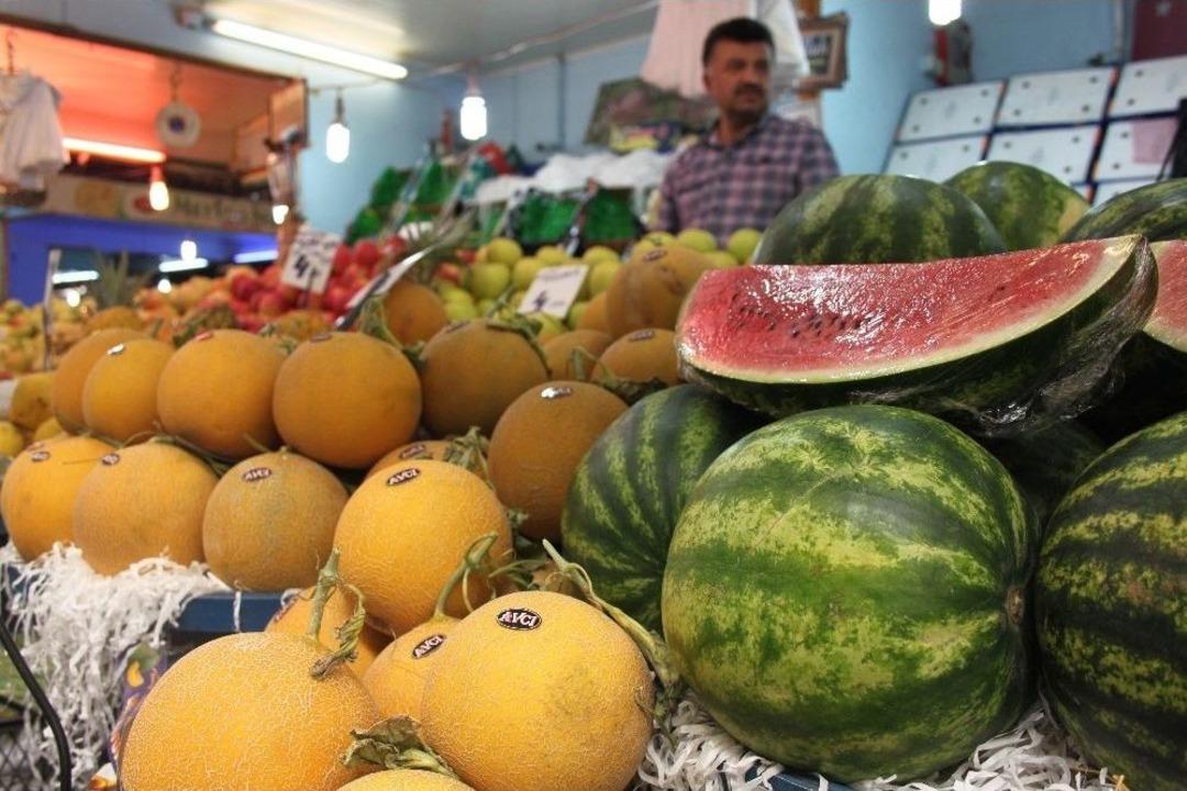 Yaz Meyveleri Tezgahlardaki Yerini Aldı