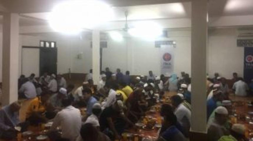 Tika&rsquo;dan Laos&rsquo;ta Ramazan Programı