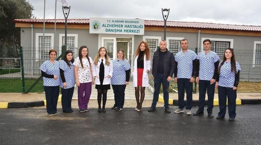 Alaşehir Belediyesinden Alzheimer Danışma Merkezi