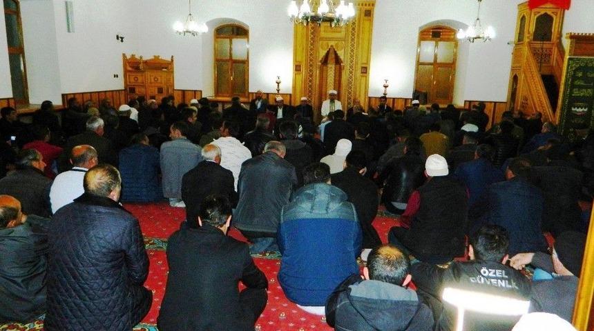 Posof’ta Miraç Kandilinde Camiler Doldu Taştı