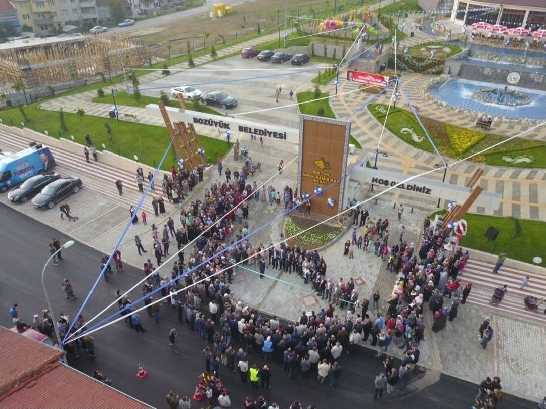 Sultan Abd&uuml;lhamid Han Parkı G&ouml;rkemli Bir A&ccedil;ılış T&ouml;reni İle Hizmete Girdi