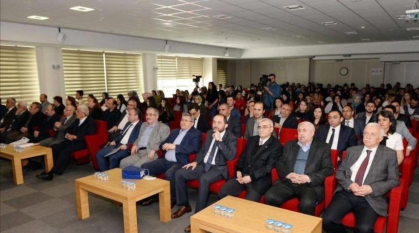 &Ccedil;orum&rsquo;da &ldquo;necip Fazıl Ve Beklenen Gen&ccedil;lik&rdquo; Konferansı