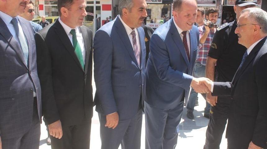 Bakan Ağbal&rsquo;dan Kamuda &Ccedil;alışanlara Maaş M&uuml;jdesi