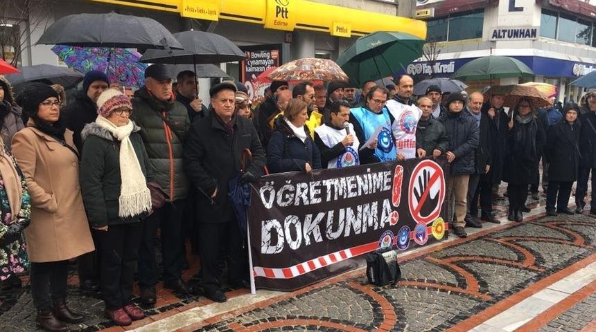 &Ouml;ğretmenlerden &rsquo;eğitimde Şiddete&rsquo; Tepki