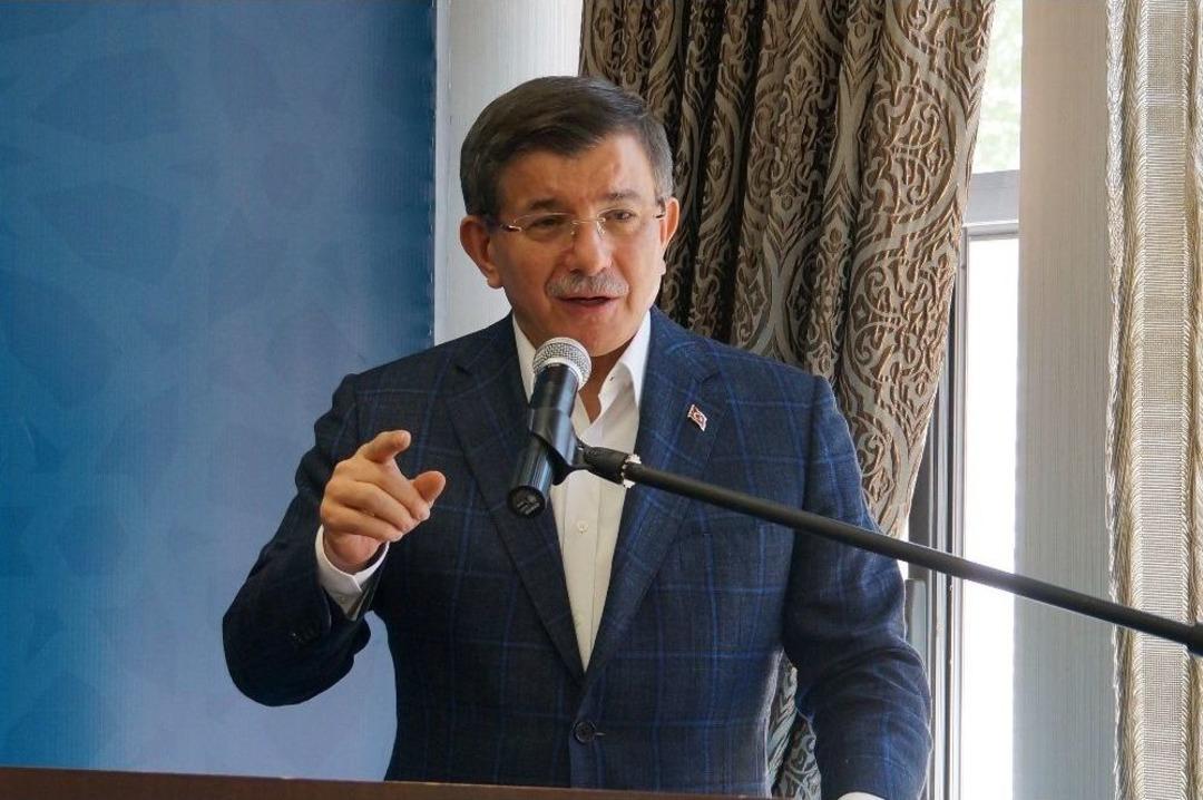 Eski Başbakan Davutoğlu: "kimse Kimyasal Silah Kullanımını Mazur G&ouml;steremez"