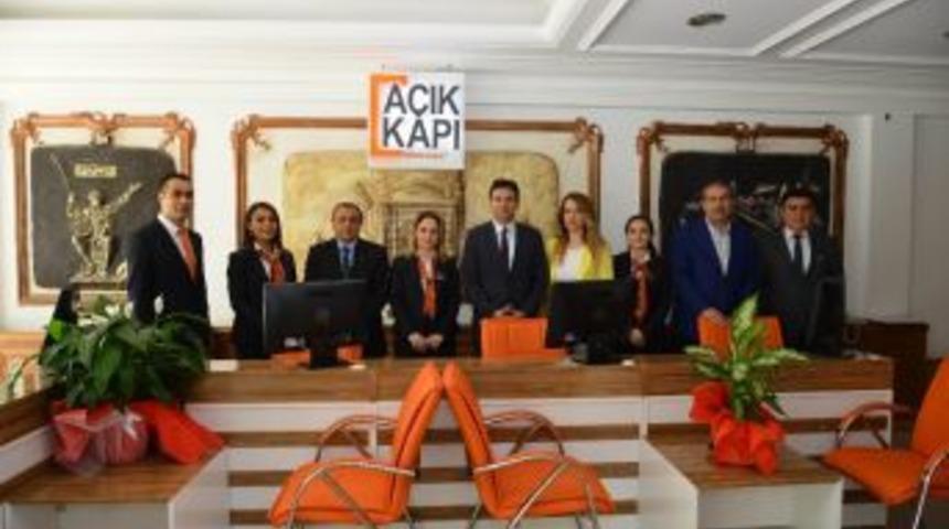 A&ccedil;ık Kapı Milletin Kapısı Projesi Kırşehir Valiliğinde Hayata Ge&ccedil;ti