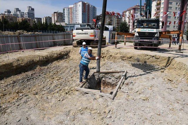 Uzaya Çıkan İlk Türk Esenyurt’ta Okul Yaptırıyor