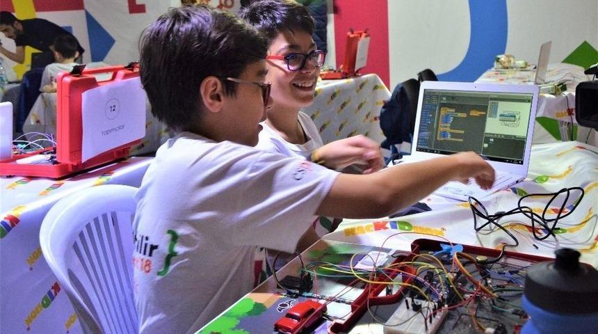 &Ccedil;ocuklar Espark&rsquo;ta Geleceğe Hazırlanıyor